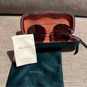 Authentic Gucci Aviator Round Sunglasses with Case